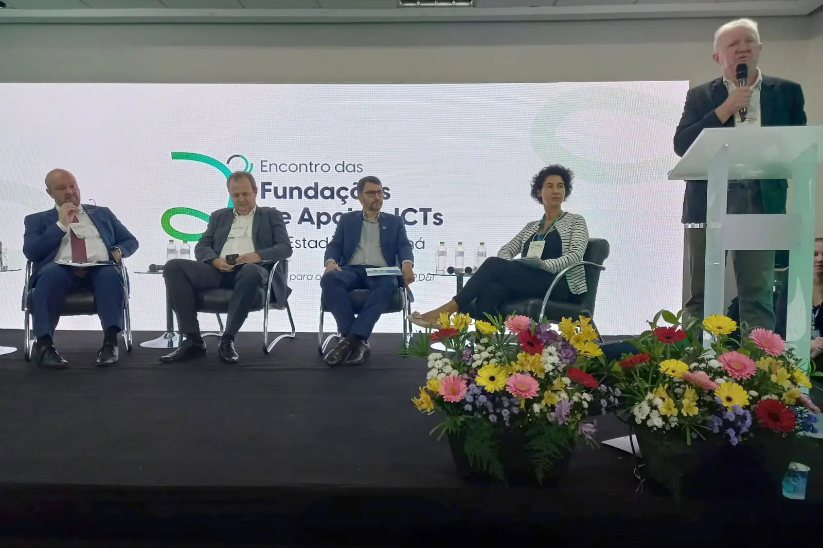 Leia mais sobre o artigo HUTEC PRESENTE NO 2º ENCONTRO DAS FUNDAÇÕES DE APOIO E ICTs DO PARANÁ